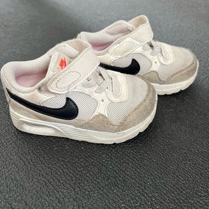 Toddler Nike sneakers